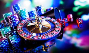 မြန်မာ ကစားသမား Slots Jackpot ဂိမ်း ကစားနေစဉ်